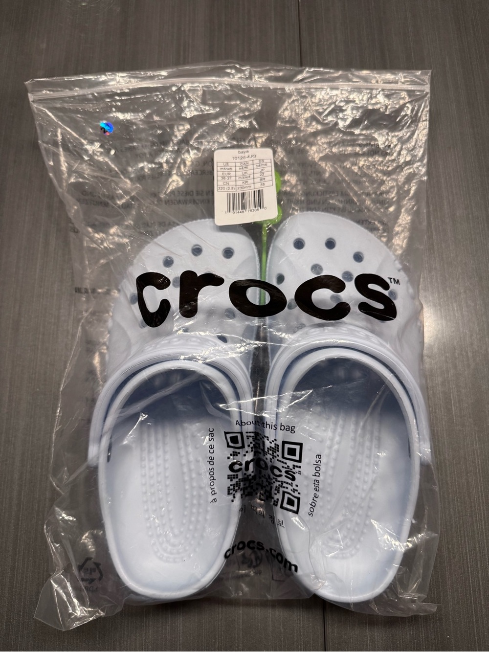 CROCS Classic Clog in Light Blue